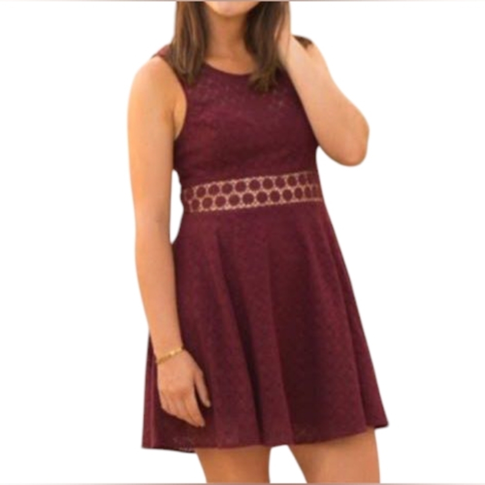 Free People EUC Burgundy Skater Dress Lace Daisy Overlay Mini Size 4